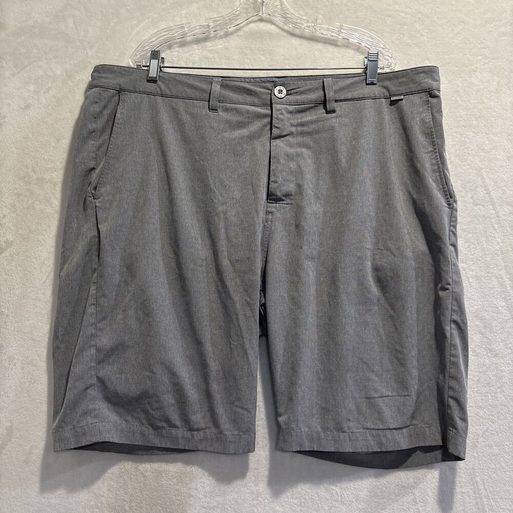 Travis Mathew Beck Shorts Men's 40x10 Gray Golf Hybrid Performance Chino Casual